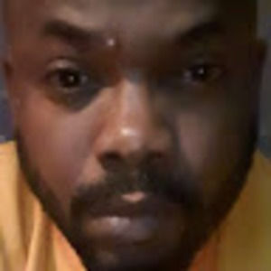 Meet your Posher, Dennis